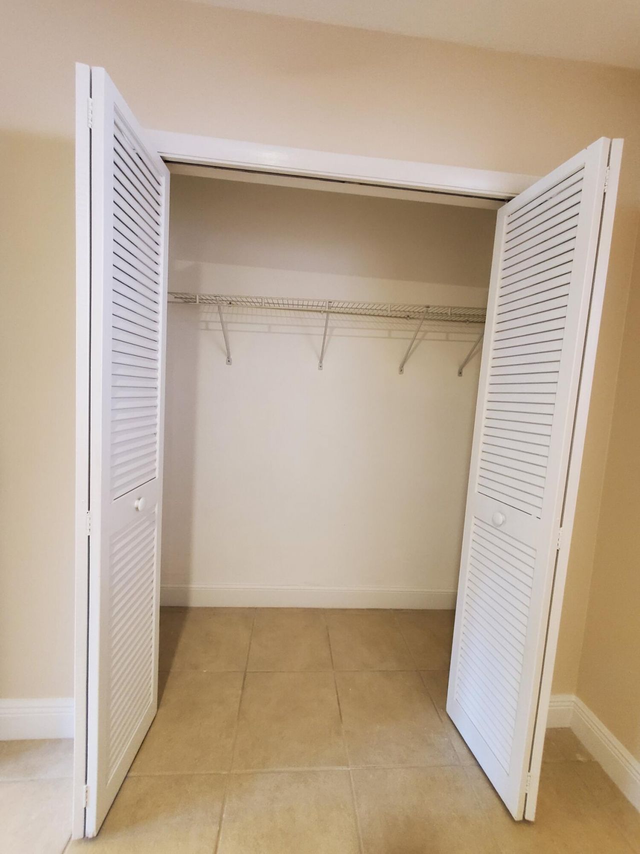 313 SW 1st Court Sw, Unit L-4, Pompano Beach, FL 33060 Photo