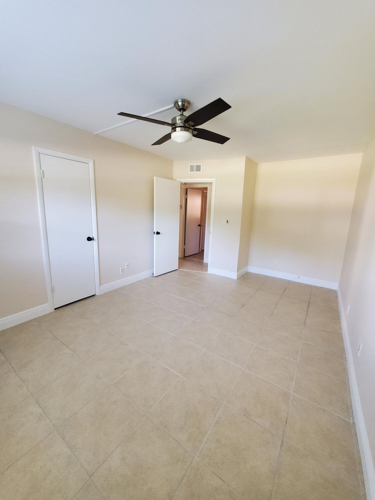 313 SW 1st Court Sw, Unit L-4, Pompano Beach, FL 33060 Photo