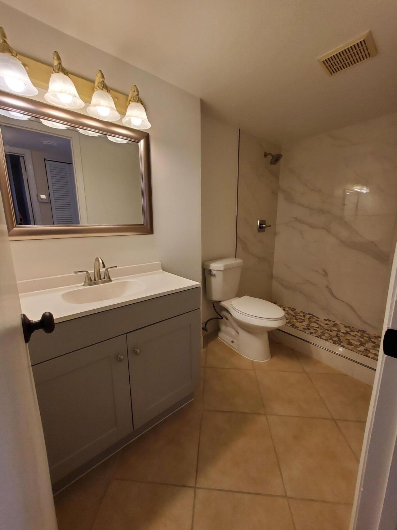 313 SW 1st Court Sw, Unit L-4, Pompano Beach, FL 33060 Photo