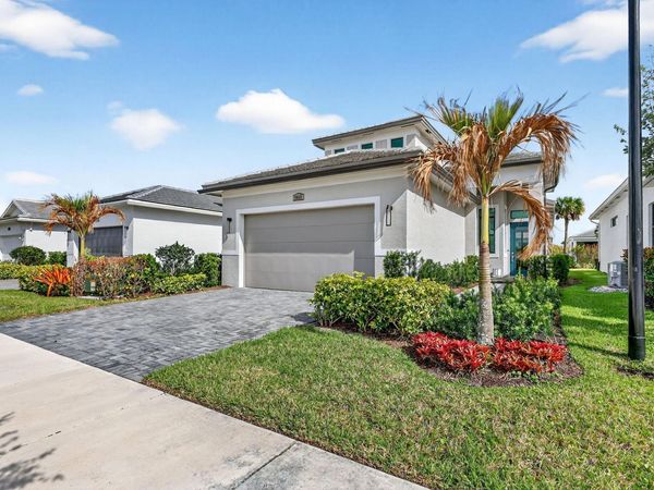 9043 SW Vetta Way, Port St. Lucie, FL 34987