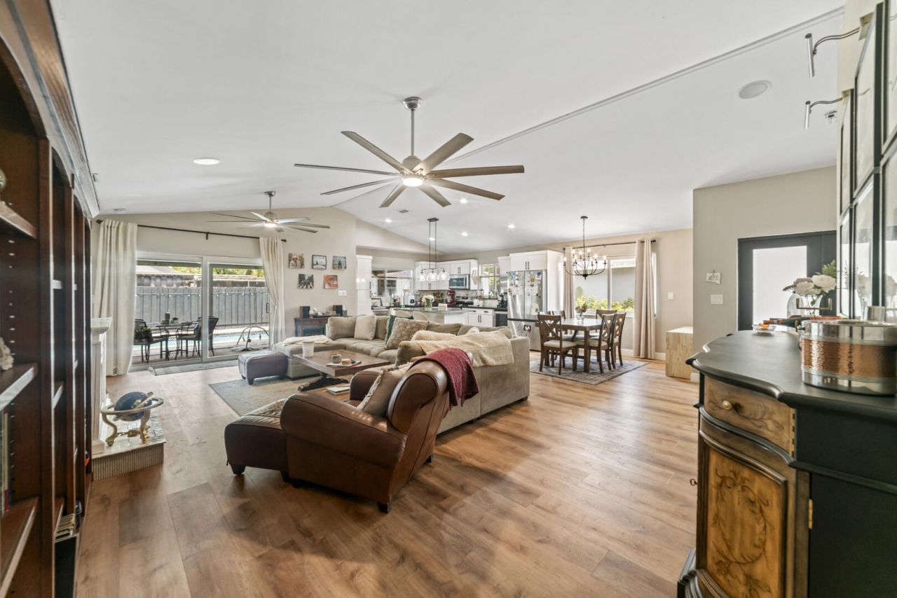 9651 SW 9th Court, Pembroke Pines, FL 33025 Photo