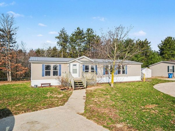 9137 Pine Lake Court, West Olive, MI 49460