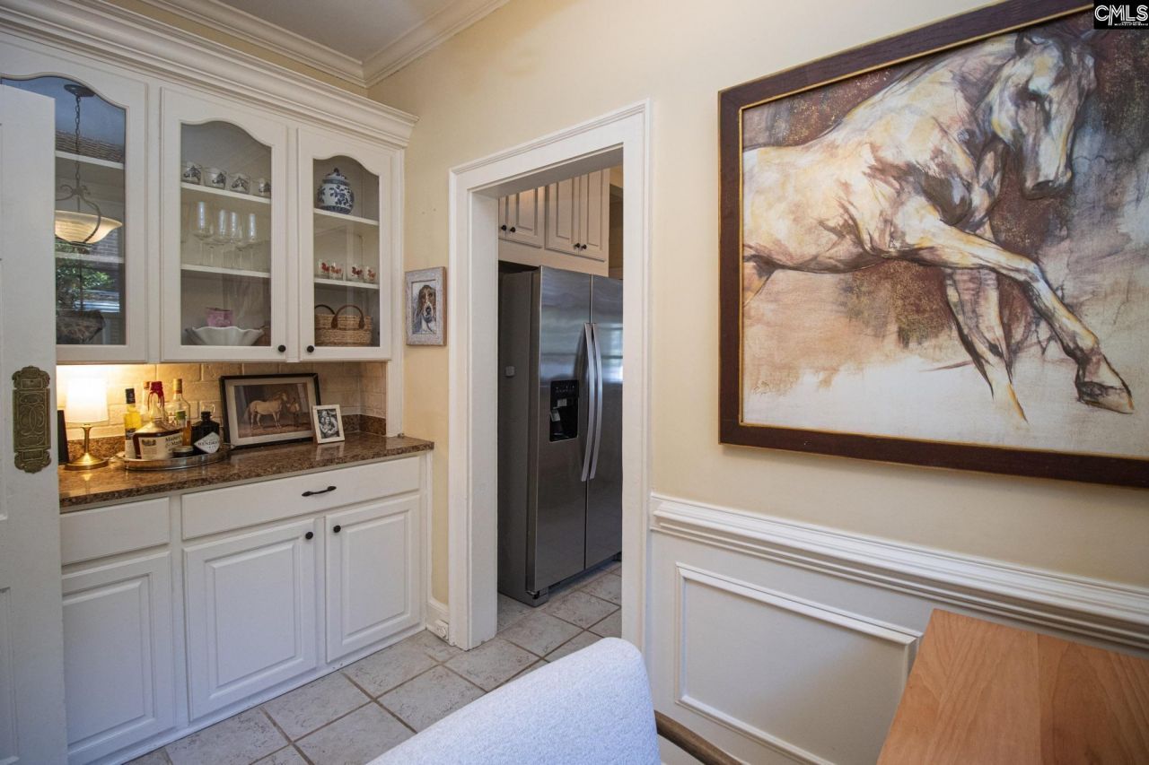 2424 Monroe Street Photo 12