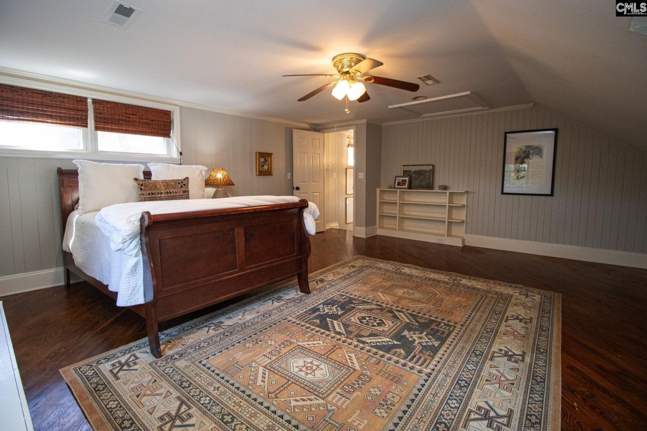 2424 Monroe Street Photo 18