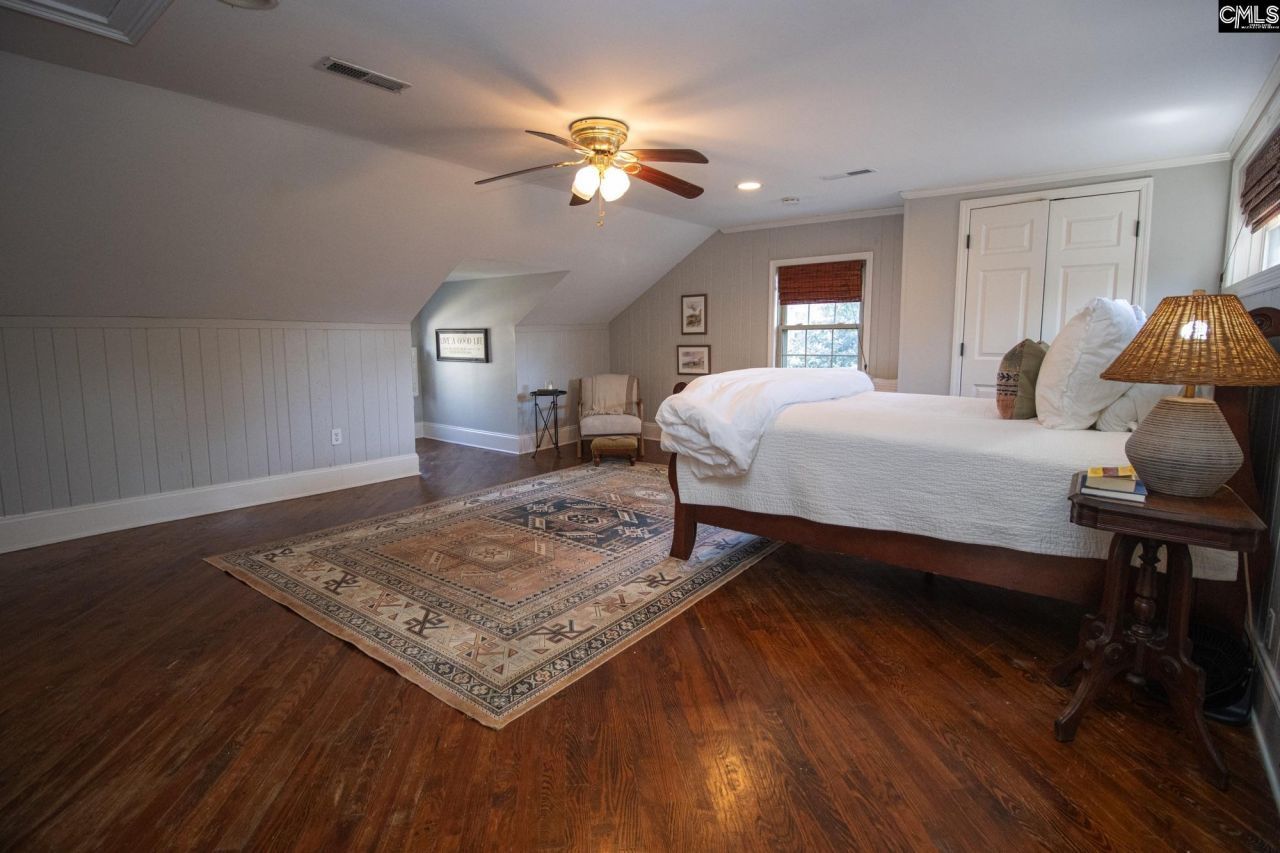 2424 Monroe Street Photo 19