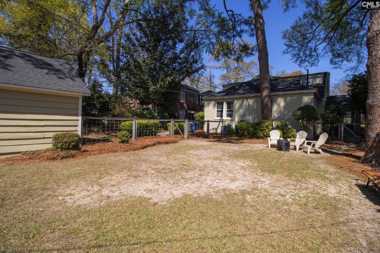 2424 Monroe Street Photo 27