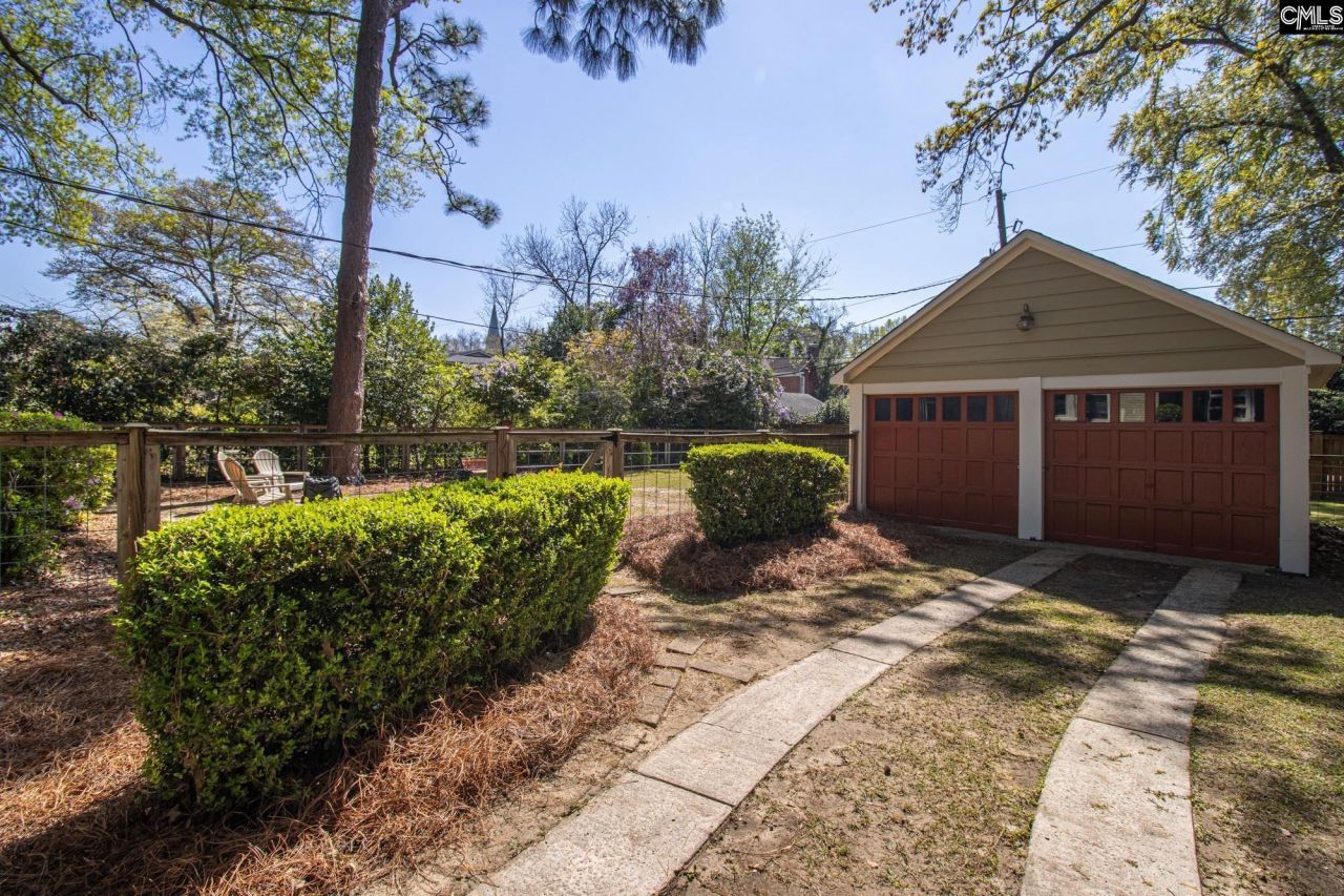 2424 Monroe Street Photo 28