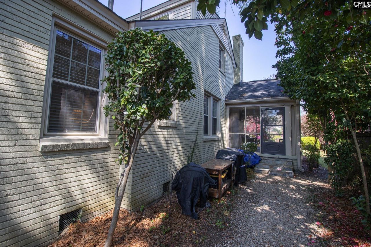 2424 Monroe Street Photo 31