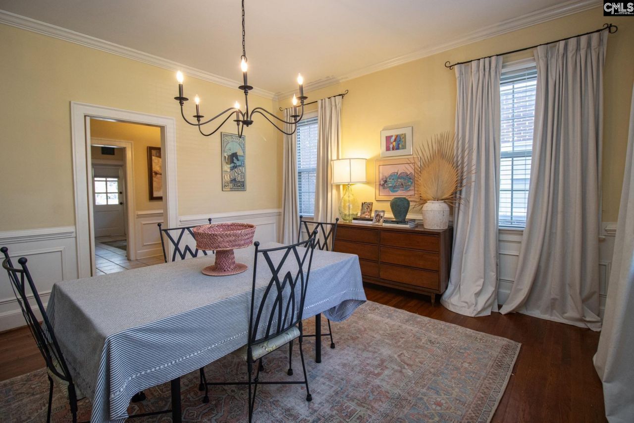 2424 Monroe Street Photo 8