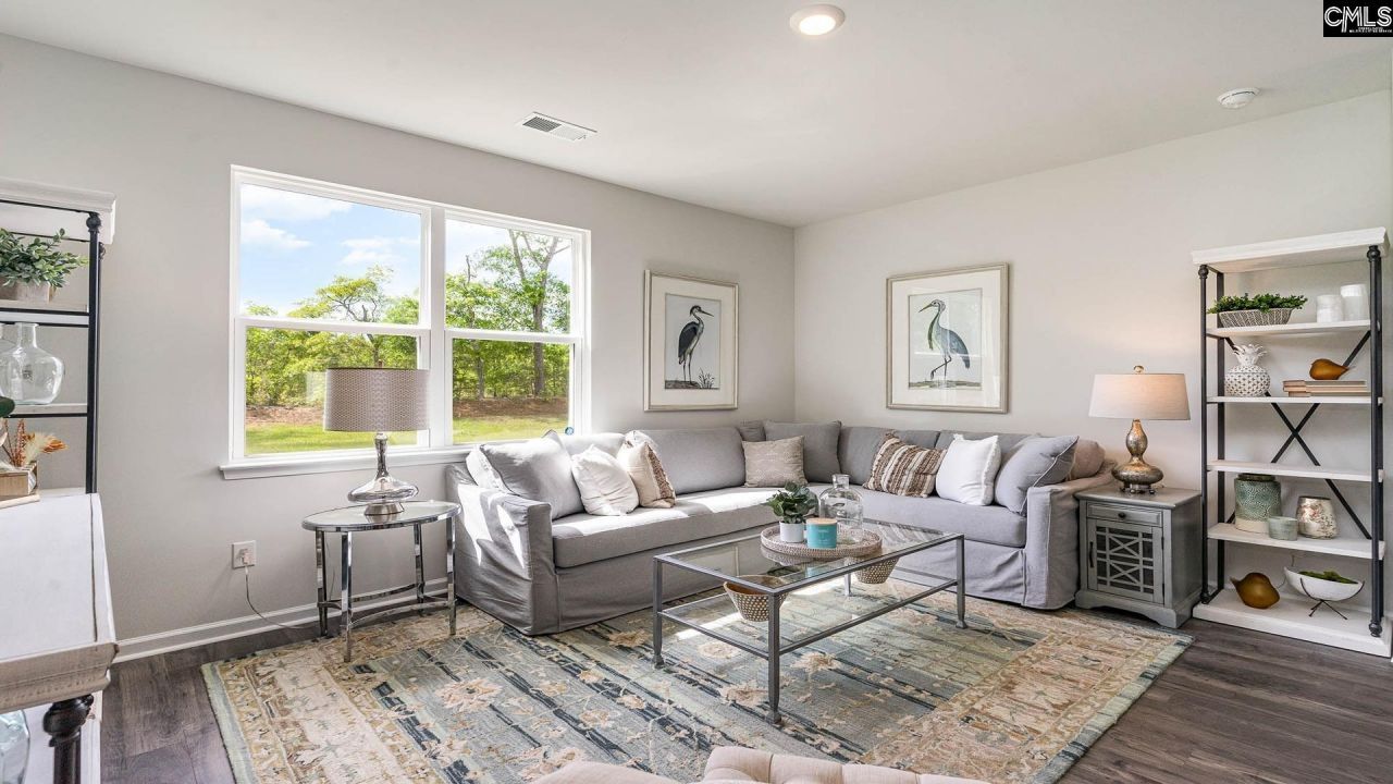 1028 Palisade Court  Photo 8