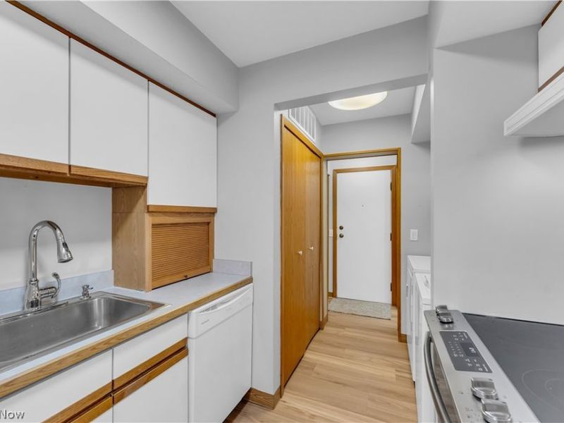 10446 Independence Drive , Unit 20D, North Royalton, OH 44133 Photo 10