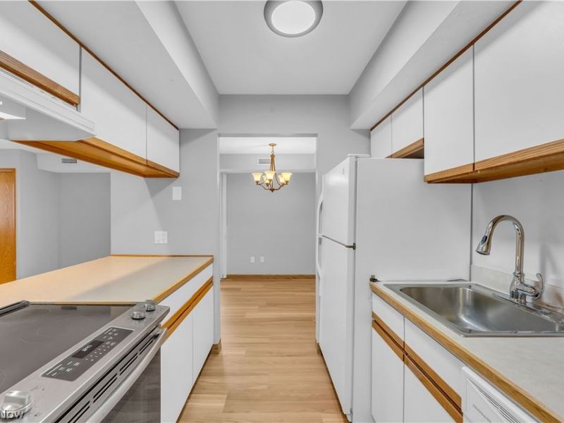 10446 Independence Drive , Unit 20D, North Royalton, OH 44133 Photo 11