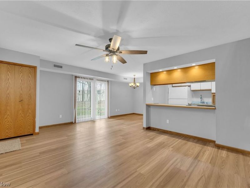 10446 Independence Drive , Unit 20D, North Royalton, OH 44133 Photo 4