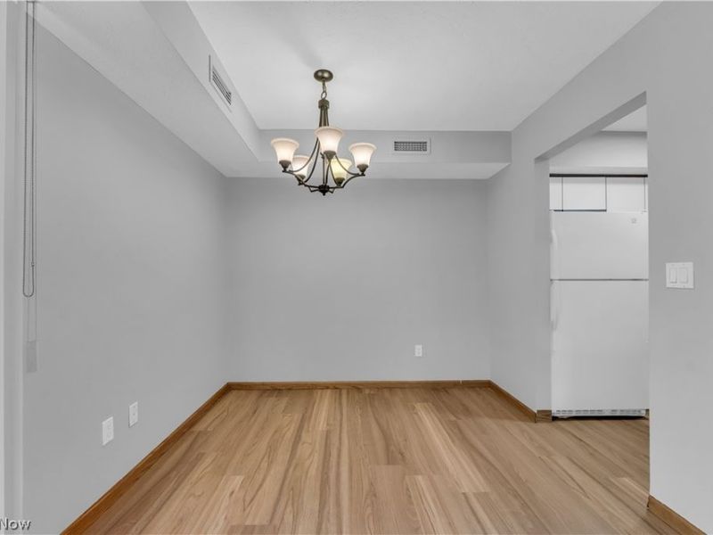 10446 Independence Drive , Unit 20D, North Royalton, OH 44133 Photo 6