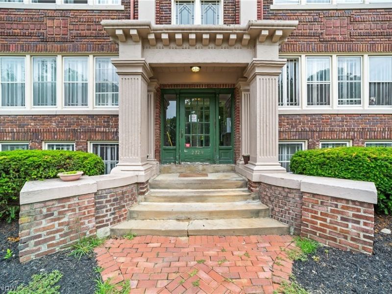 2729 Euclid Heights Boulevard , Cleveland Heights, OH 44106 Photo 2