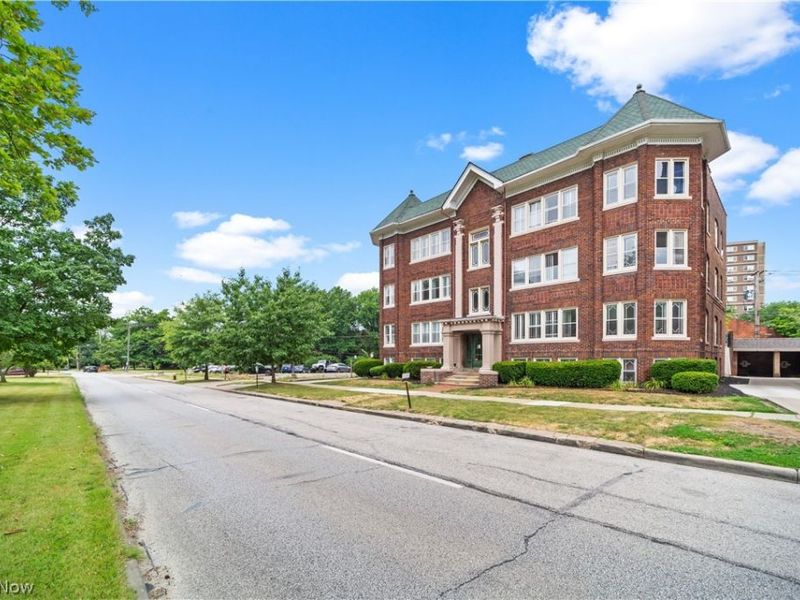 2729 Euclid Heights Boulevard , Cleveland Heights, OH 44106 Photo 5