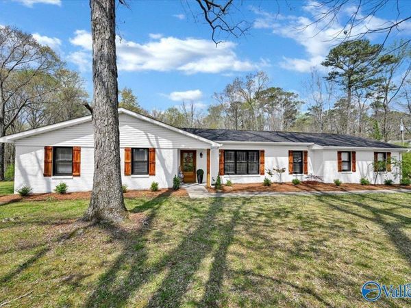 1403 Neighbors Lane SW, Hartselle, AL 35640