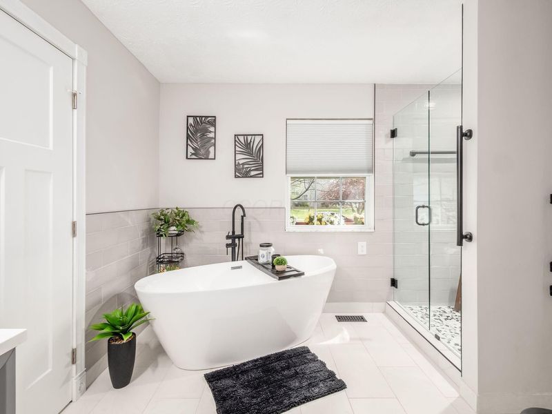 546 Dowling Avenue, Ashville, OH 43103 Photo 13