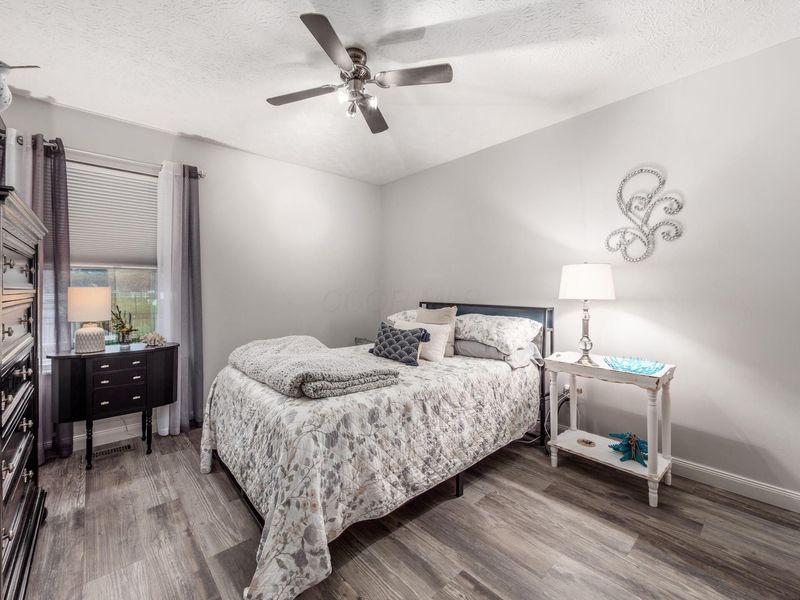 546 Dowling Avenue, Ashville, OH 43103 Photo 18