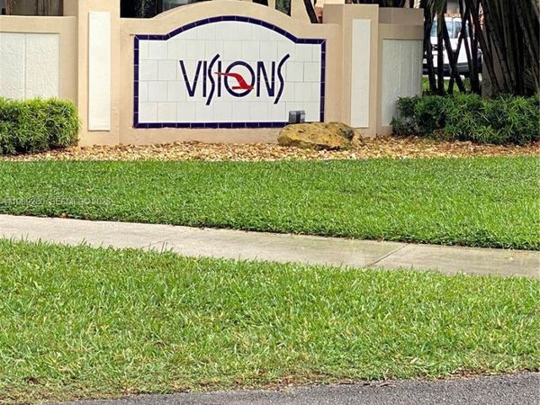 543 Racquet Club Rd , Unit 33, Weston, FL 33326