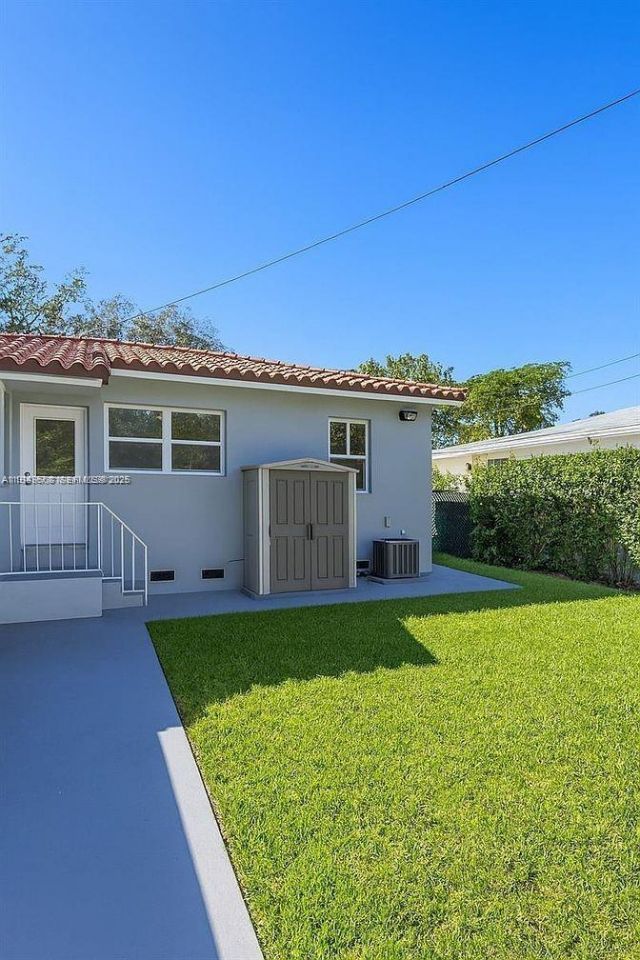 5825 SW 9th Ter , Unit 2, West Miami, FL 33144 Photo