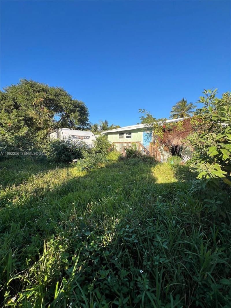 28177 Julia Ave , Torch Key, FL 33042 Photo