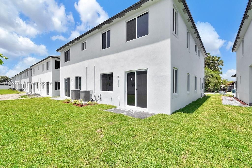 22445 SW 125th Ave , Unit 18A, Miami, FL 33170 Photo