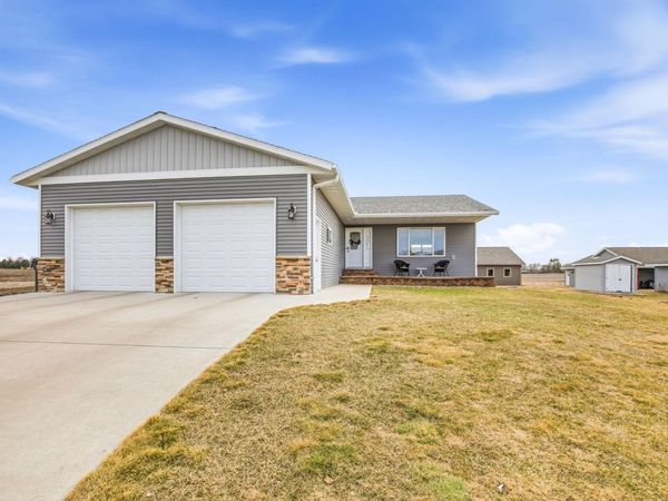 630 Driftwood Avenue, Watkins, MN 55389