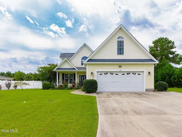 106 Gracelyn Lane, Newport, NC 28570