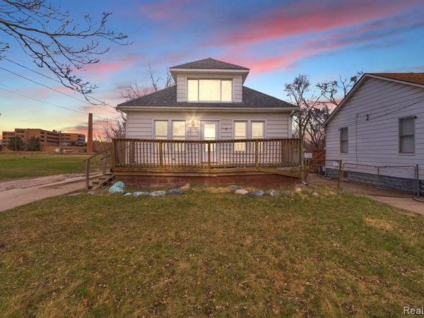 850 Montie Road, Lincoln Park, MI 48146