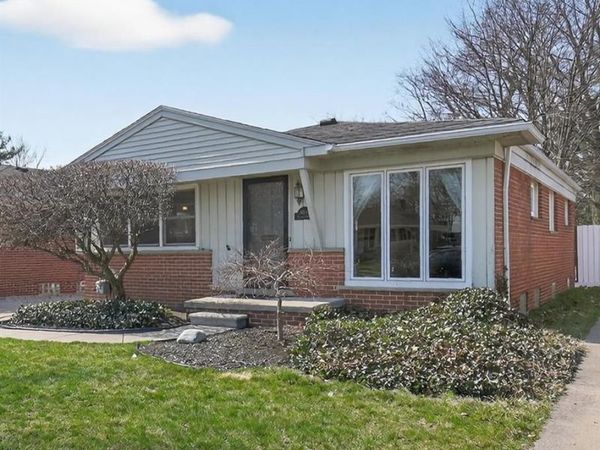 4000 Tulane Street, Dearborn Heights, MI 48125