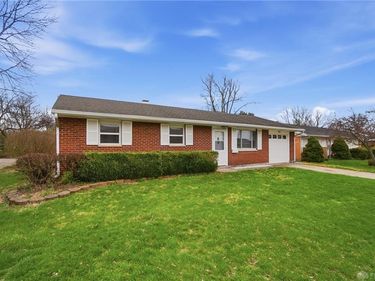 317 Mumford Drive, Troy, OH 45373