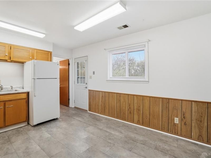 317 Mumford Drive, Troy, OH 45373 Photo 8