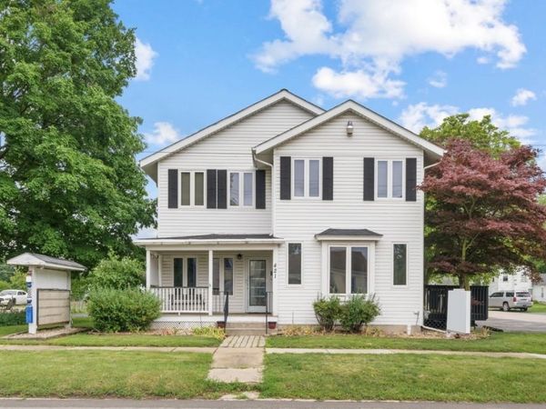 421 E Church Street , Sandwich, IL 60548