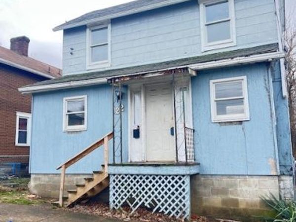 22 W Coffey St, Uniontown, PA 15401