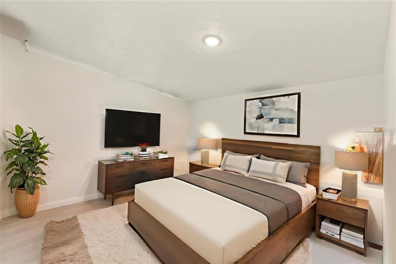 4821 Elfrida Avenue, Sarasota, FL 34235 Photo