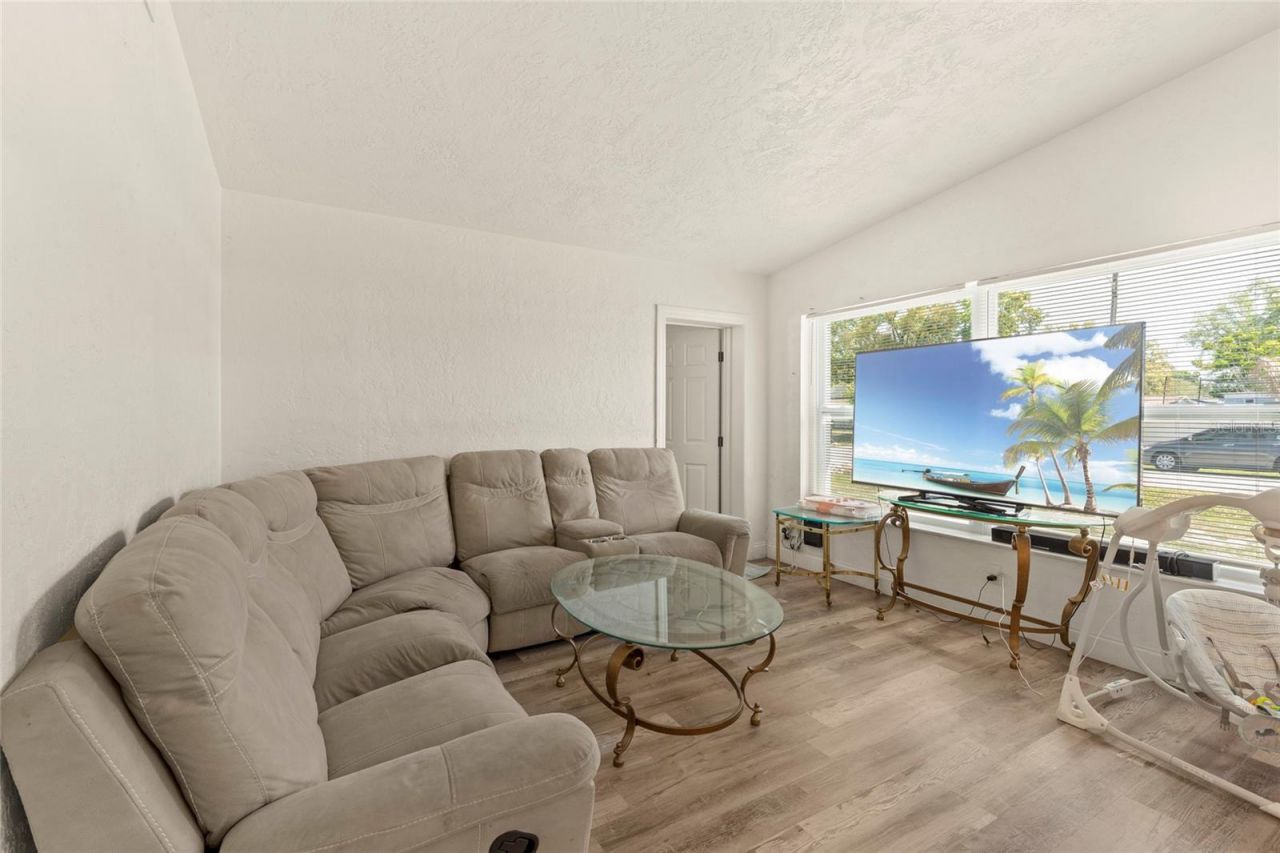 4821 Elfrida Avenue, Sarasota, FL 34235 Photo