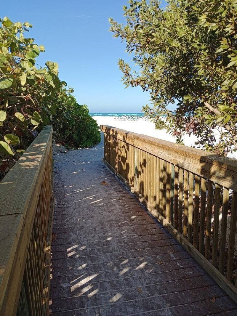 722 S Blvd Of The Presidents, Unit 201, Sarasota, FL 34236 Photo