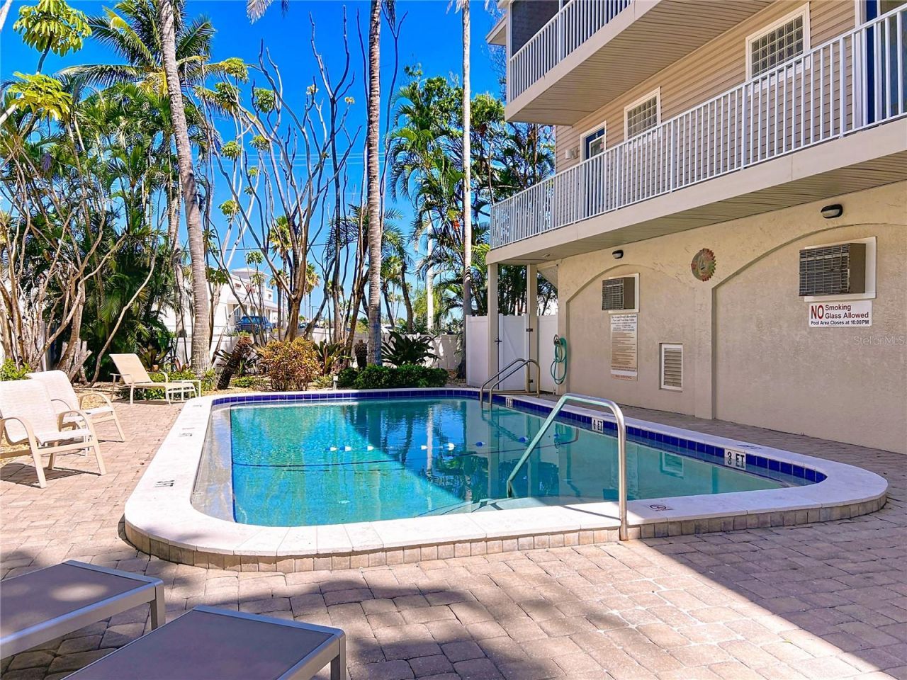 3100 Gulf Drive , Unit 2, Holmes Beach, FL 34217 Photo