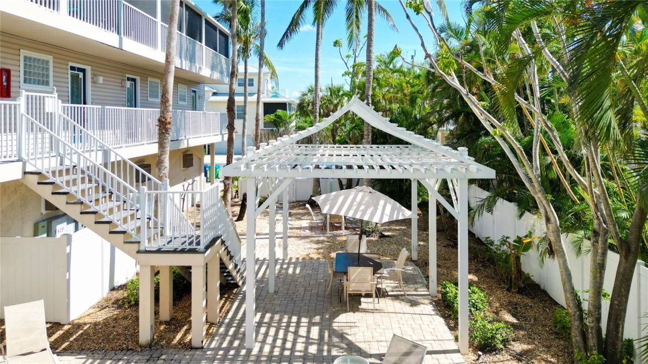 3100 Gulf Drive , Unit 2, Holmes Beach, FL 34217 Photo