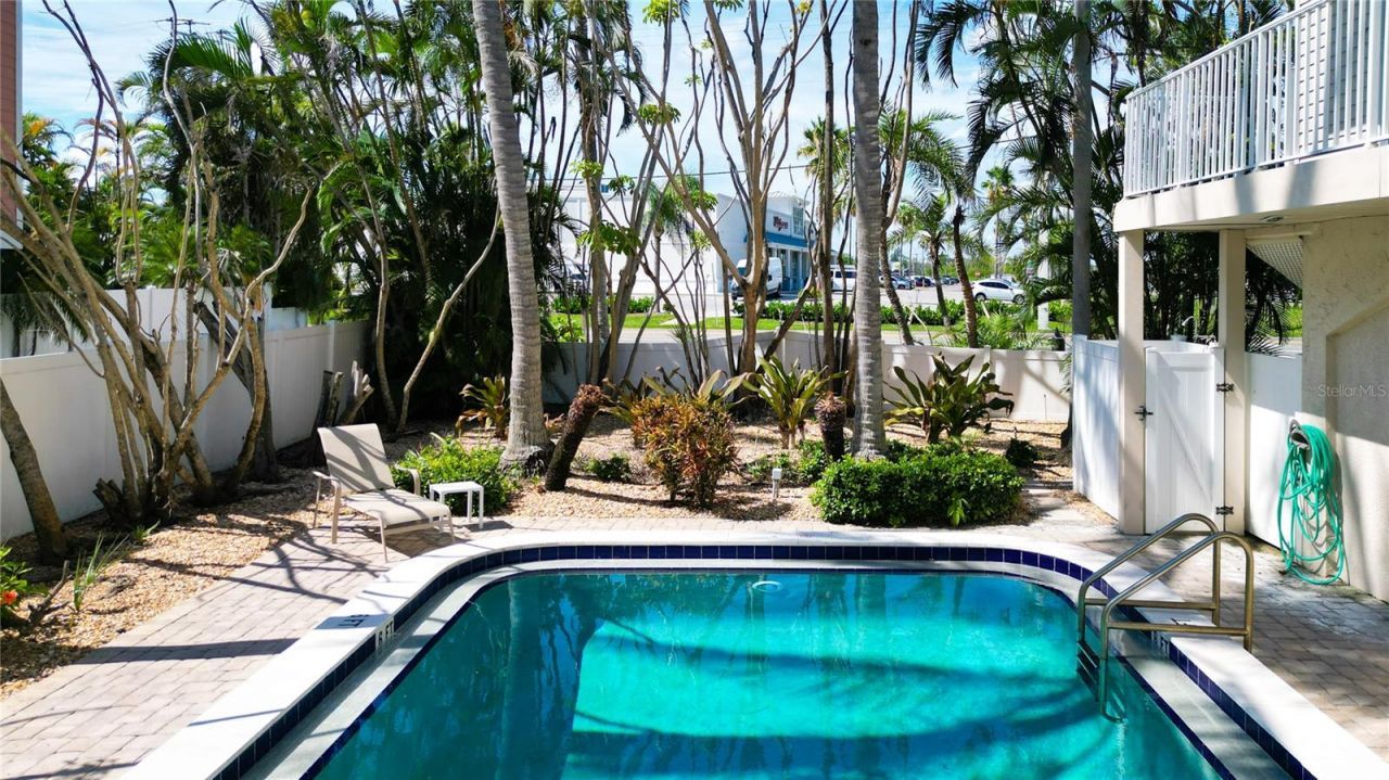 3100 Gulf Drive , Unit 2, Holmes Beach, FL 34217 Photo