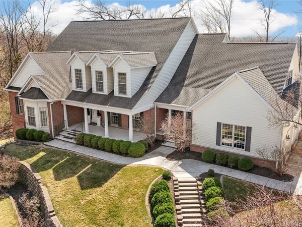 4615 Blarney Drive NE, Cedar Rapids, IA 52411