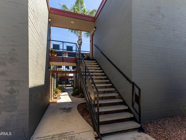 1241 E MEDLOCK Drive, Unit 213, Phoenix, AZ 85014