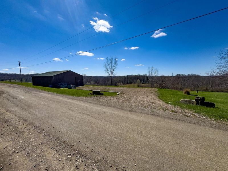 6880 Shaver Road , Blue Rock, OH 43720 Photo 4