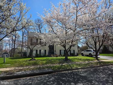 20580 TRIPLE CROWN COURT , ASHBURN, VA 20147