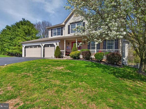 381 BENYOU LANE, NEW CUMBERLAND, PA 17070