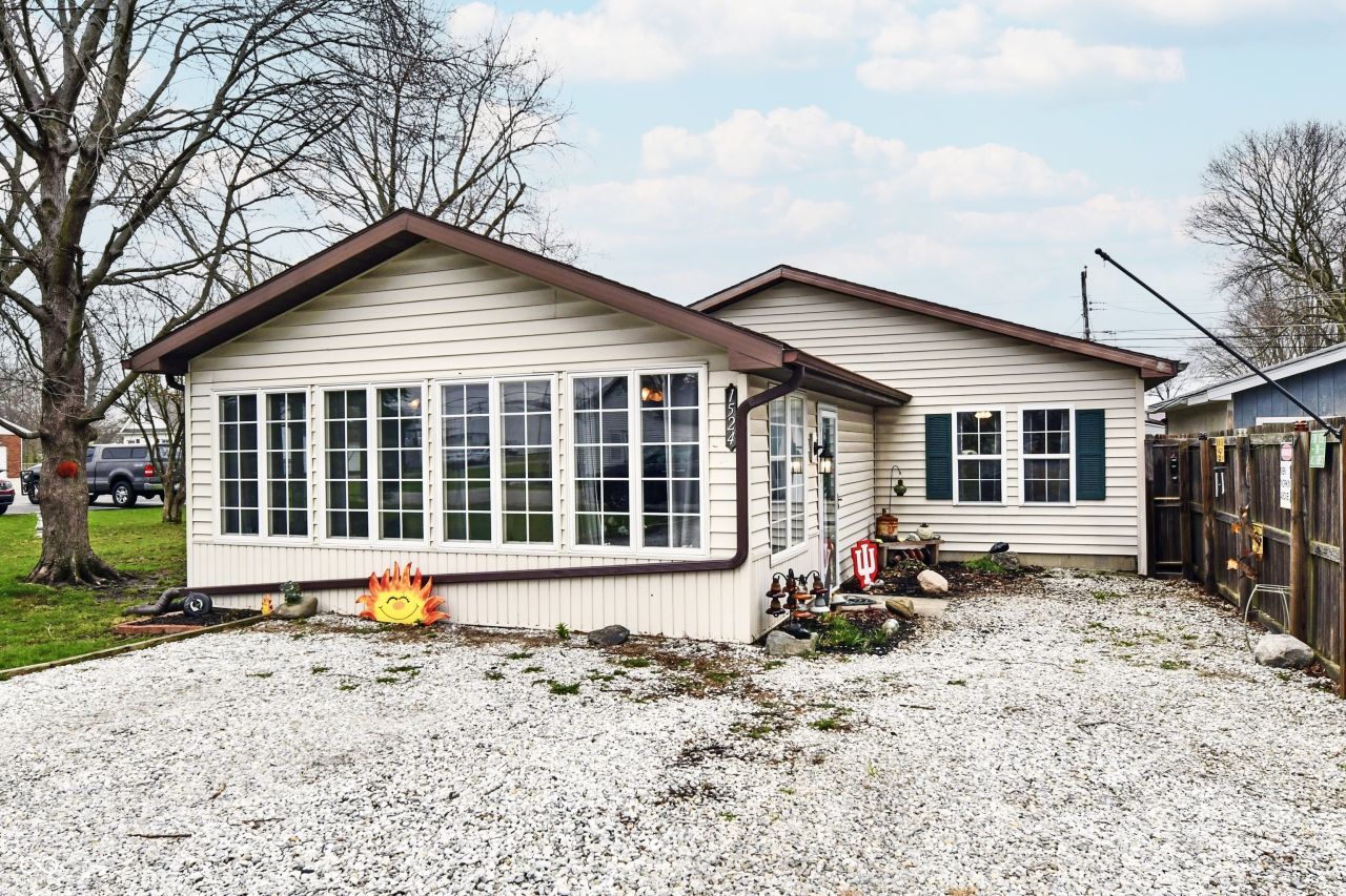 1524 S R Street, Elwood, IN 46036 Main Photo