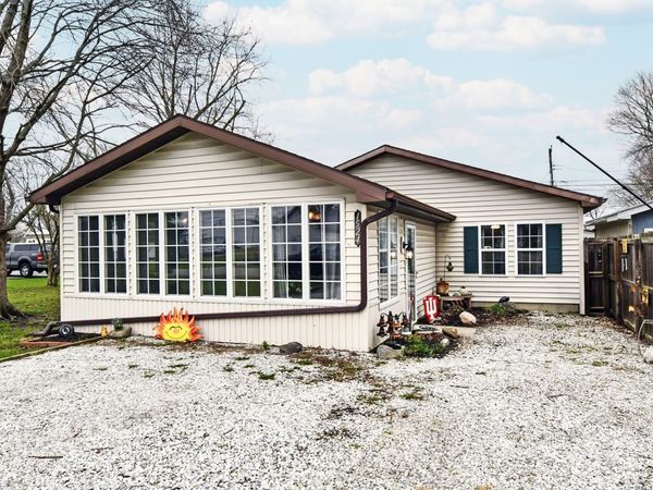 1524 S R Street, Elwood, IN 46036