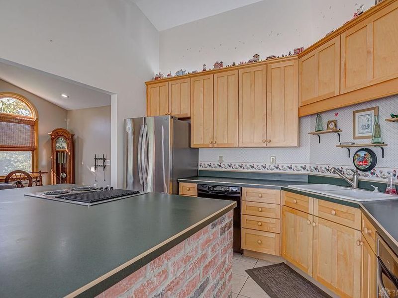 805 Brande Drive, Eaton, OH 45320 Photo 8