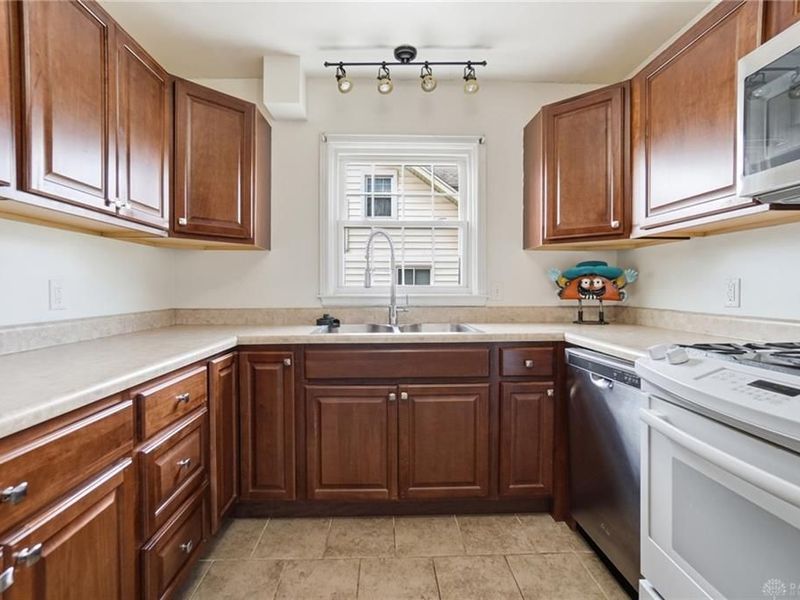 271 E Main Street, New Lebanon, OH 45345 Photo 16